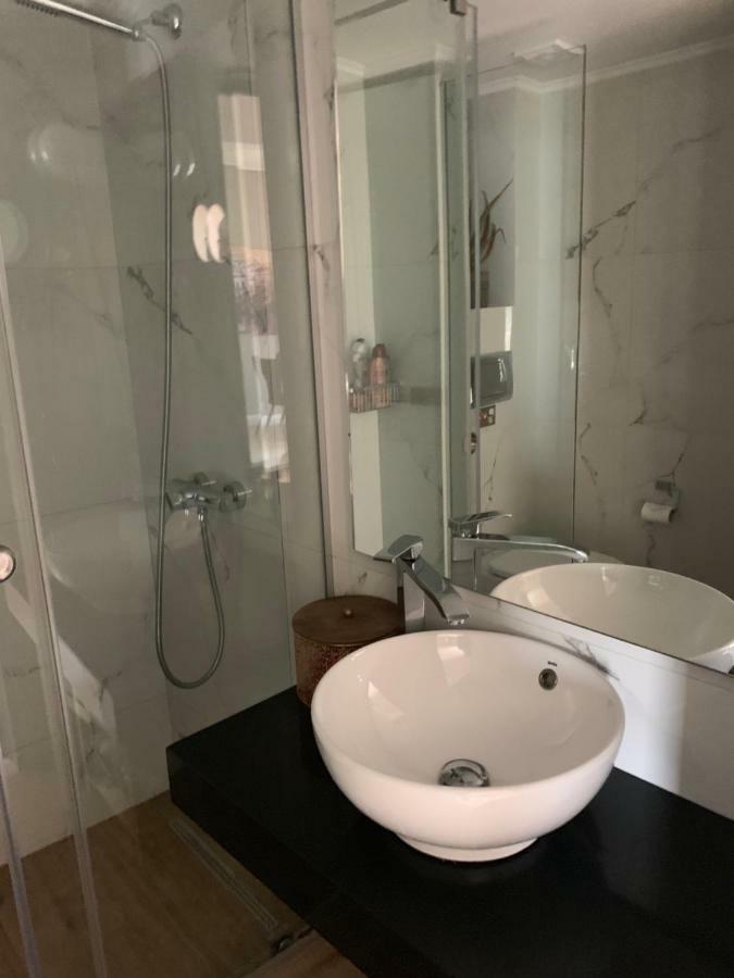 Blue Elegance City Center Heraklion Apartment ภายนอก รูปภาพ